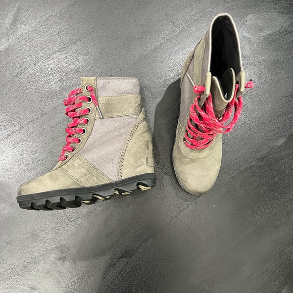🏔️🥾Sorel🥾🏔️Lexi Wedge Boots Size 6.5 - Picture 3 of 10